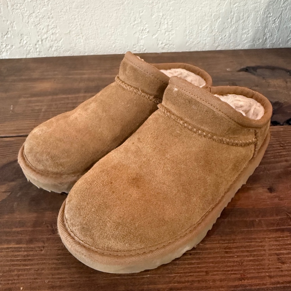 UGG Kids Classic Faux Slipper